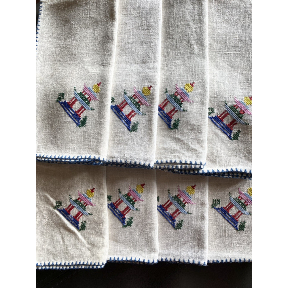 Adorable Vintage Napkins Set Of 8 Embroidered 1950s Mid Century Clean